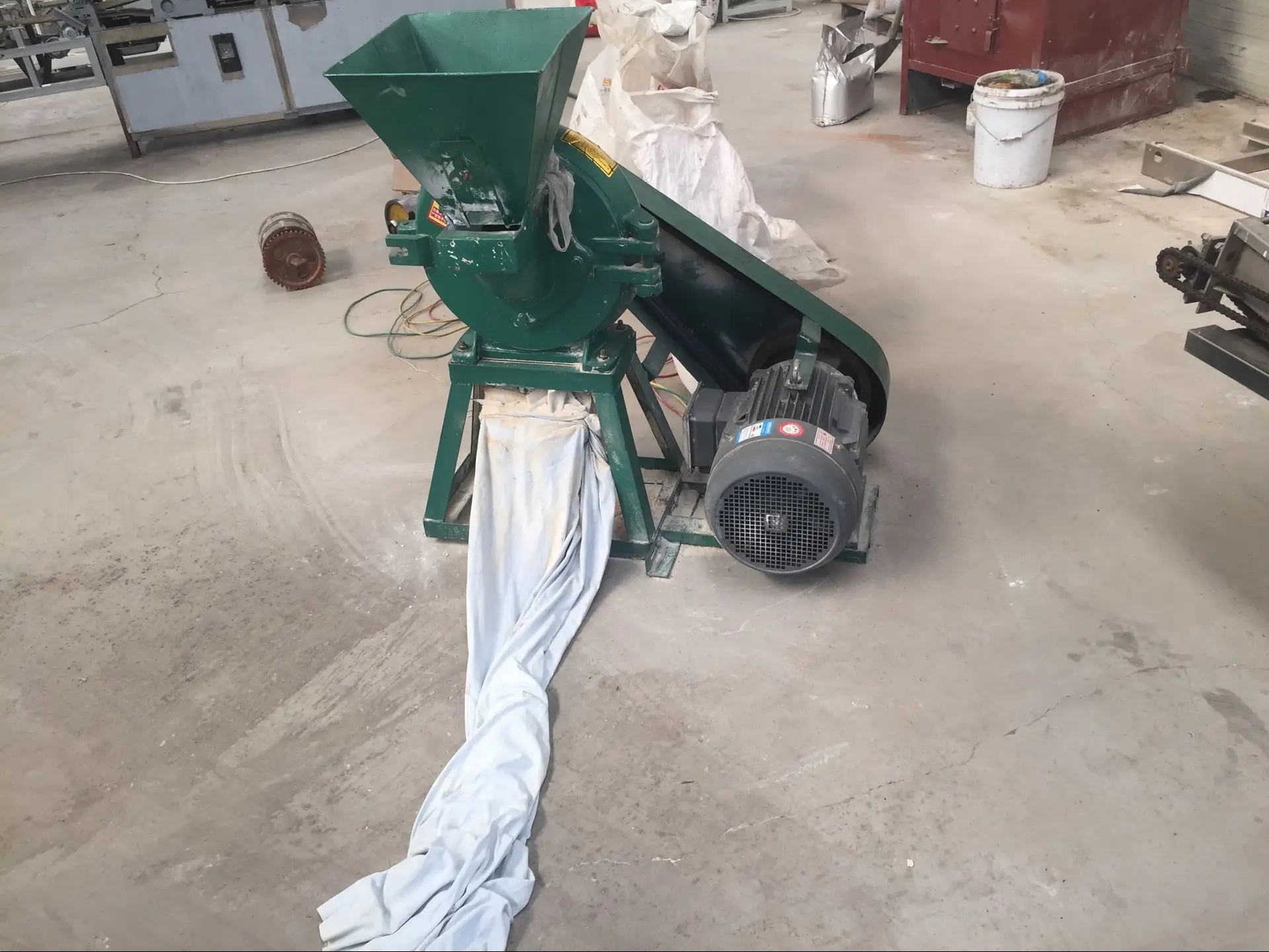 high performance pto/electric corn grinder for chicken cattle feed with lower price