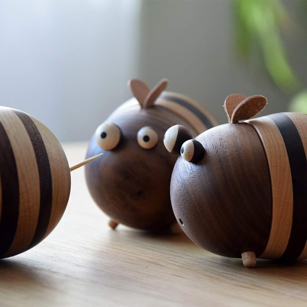 Home Decor Wooden Crafts Creative Wood Bee Toothpick Holder Pick tooth Box Storage Box Desktop