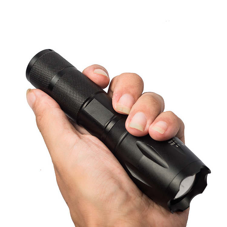 Waterproof 1000 lumens Focus adjustable Zoom Flashlight 18650 Rechargeable Battery powered Led XML T6 Japan Torch Light