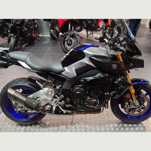 SHIPP OUT YAMAHAS MT-10 Hyper Motorcycles NEW