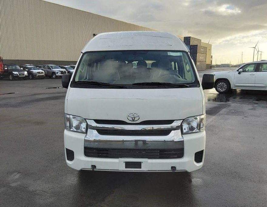 READY TO SHIPP  USED To-yota Hiace High Roof Mini Bus Japanese Original Sale Diesel Hot BNS Dimensions Transmission