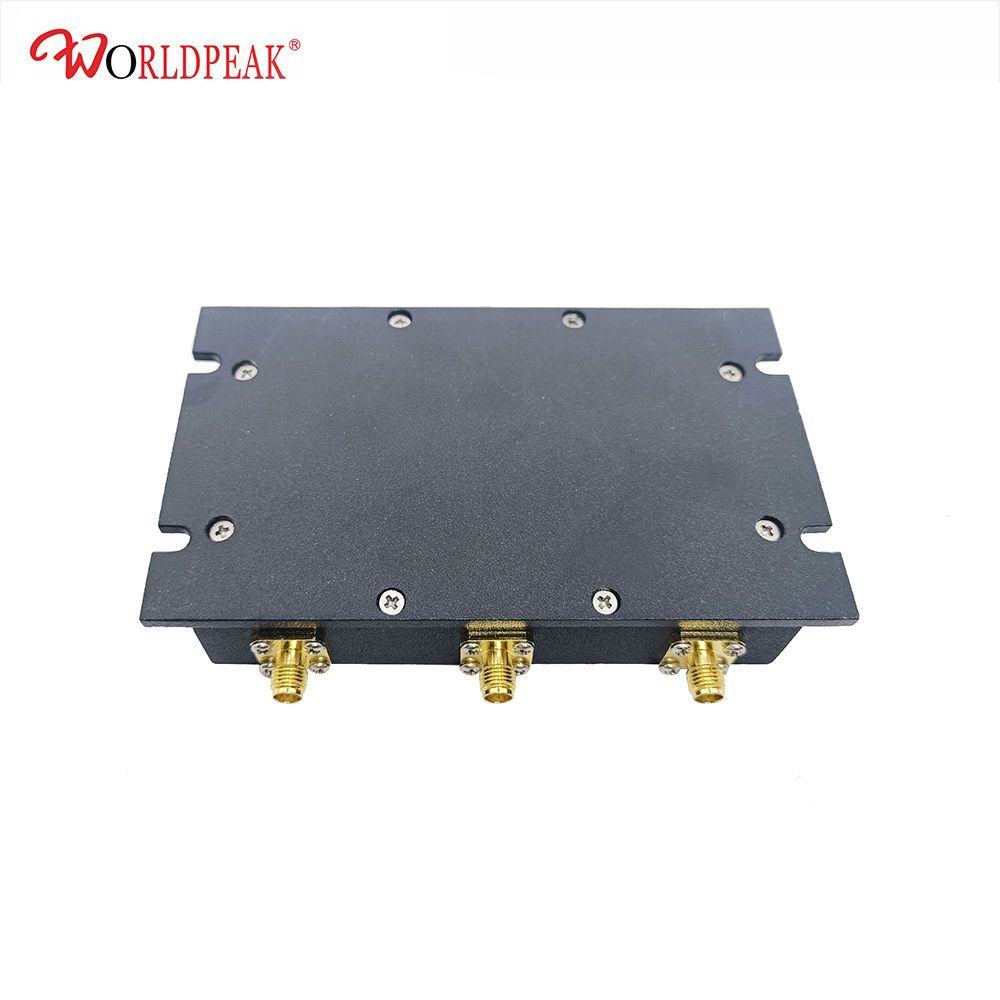 698-3700MHZ rf input output SMA female panel mount cable connector 1 to 3Way power splitter divider