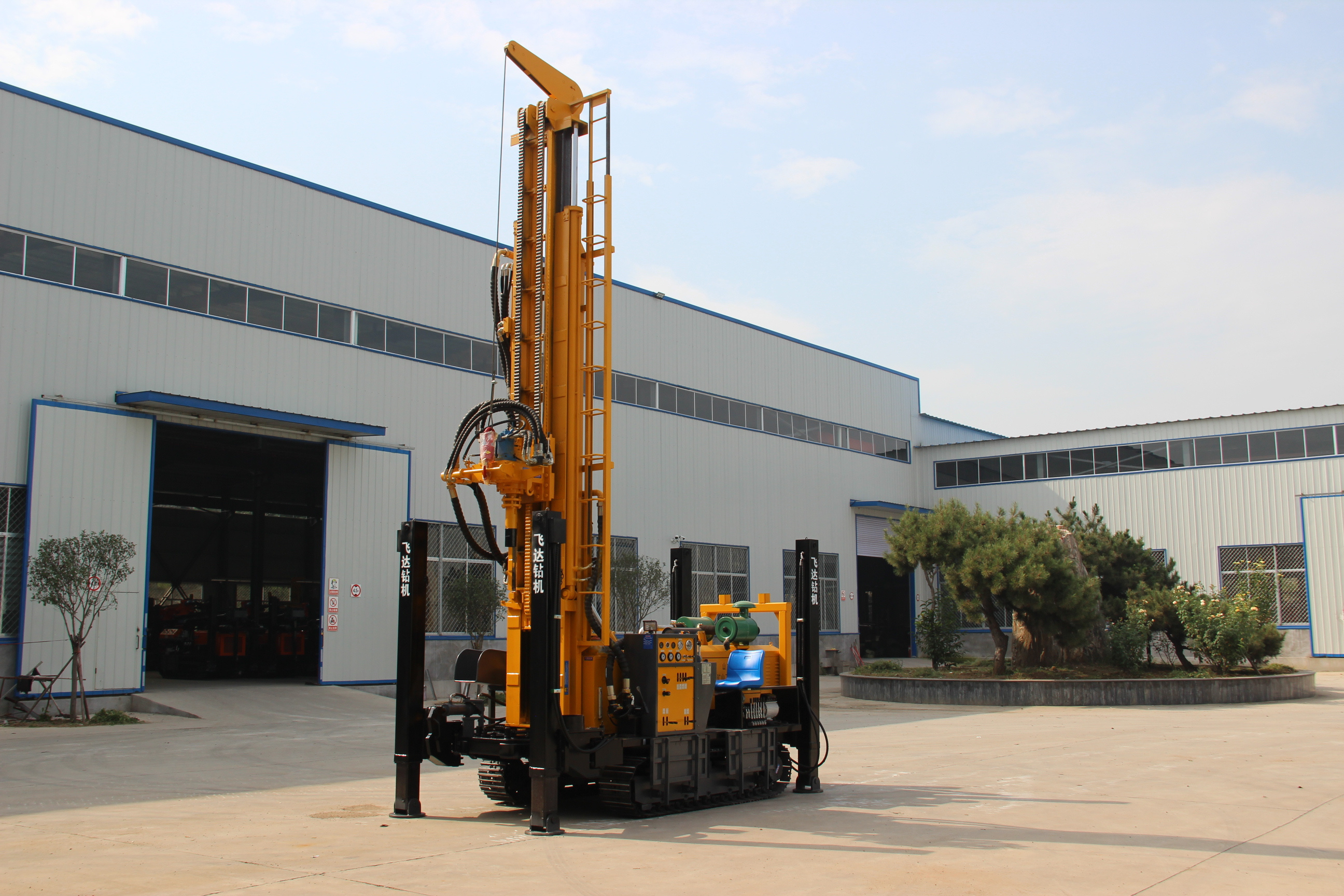 China factory 100M 250M 350M drilling depth borehole DTH water well drilling rig machines