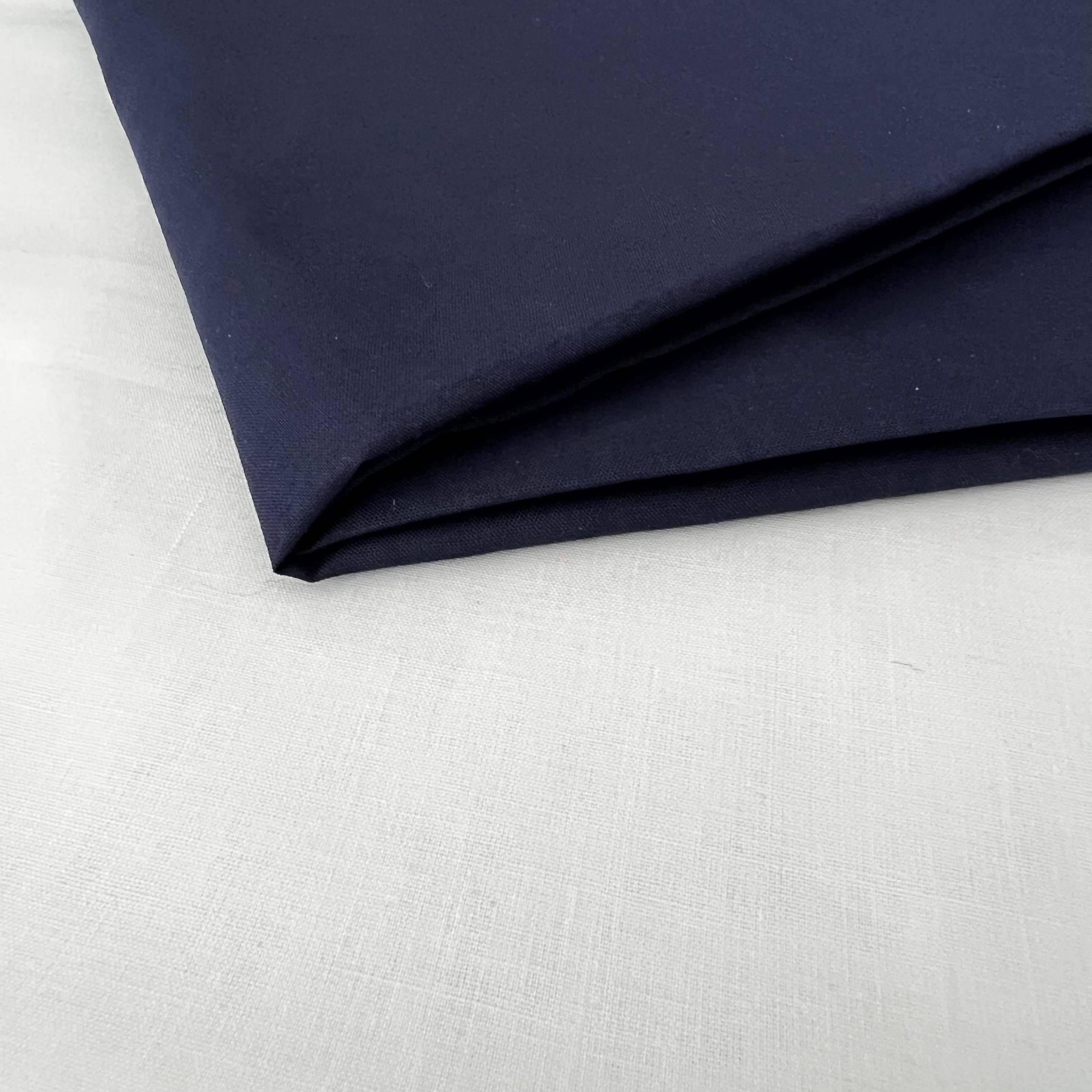 Manufacture 45*45 133*72 plain poplin white color shirts fabric 60 cotton 40 polyester rolls fabrics for school uniform