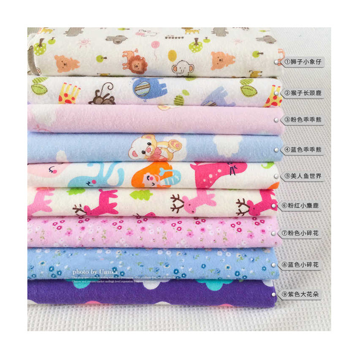 Hot Sale Carded Woven Cotton 20*10 40*42 150GSM Printed Flannel Fabric for Pajamas Garment