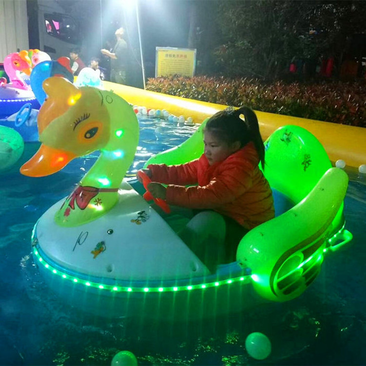 Professional manufacturer sell export to Dubai electric bumper boat, high quality inflatable water park paddle boat for children