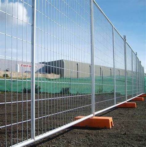 YC Rustproof chian link temporary fence beautiful metal fence panels Environmentally friendly temporary fence around pool