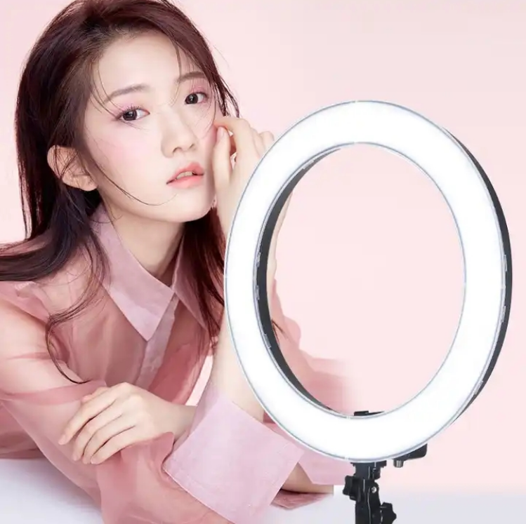 Mobile Phone Holder With Light Beautiful And Multi Size Circular Selfie Light  Mobile Phone Photo Holder