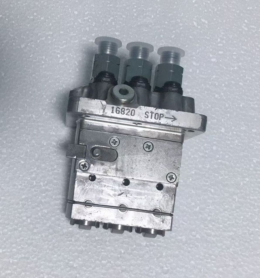 High-Quality-Auto-Parts-Fuel-Injection-PumP 1G820-51012  ZEXEL 104205-3132  For Kubota D722 Engine