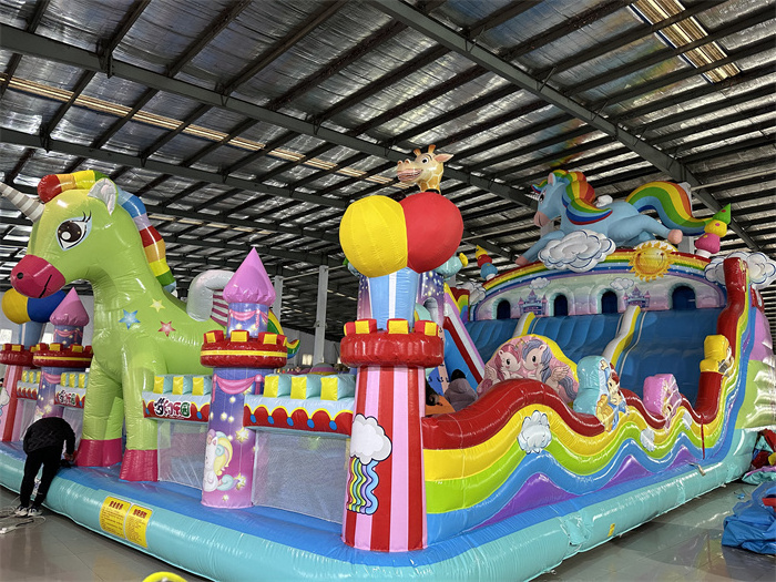 Commercial Playground hot sale frozen 30 foot tall bouncy inflatable water slide inflatable castle with slide bouncy