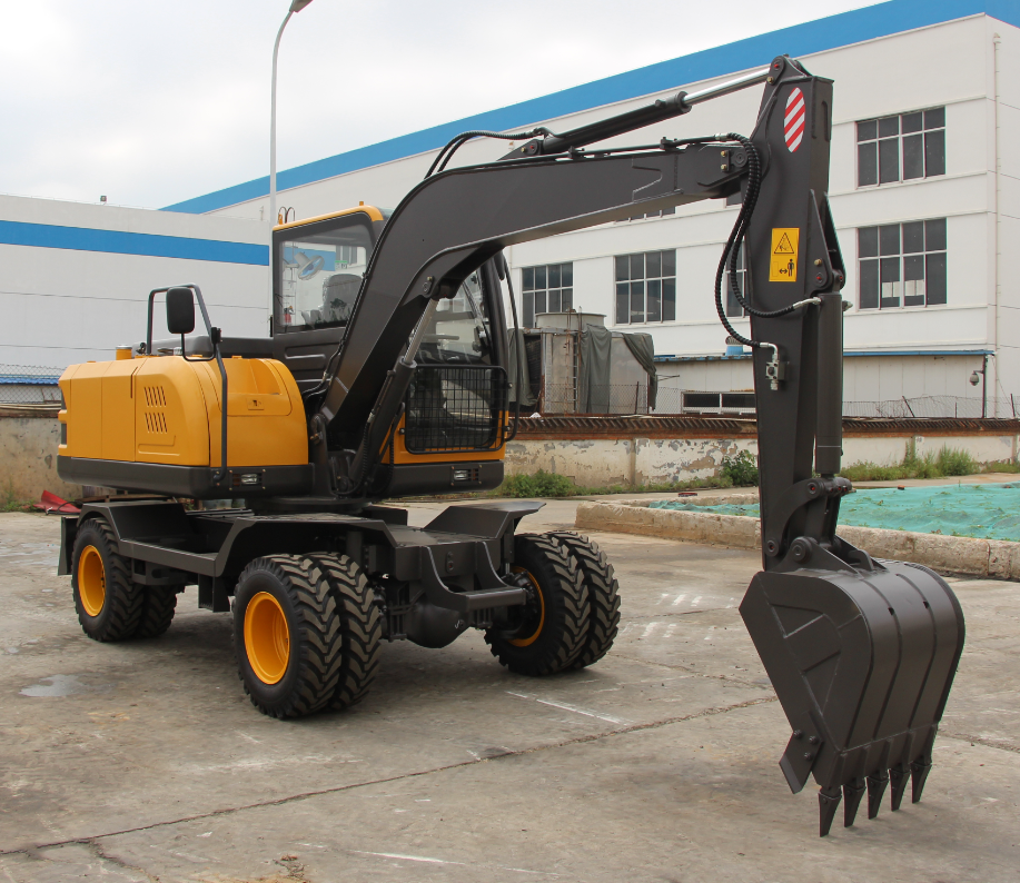 towable excavator 6 ton wheel digger backhoe