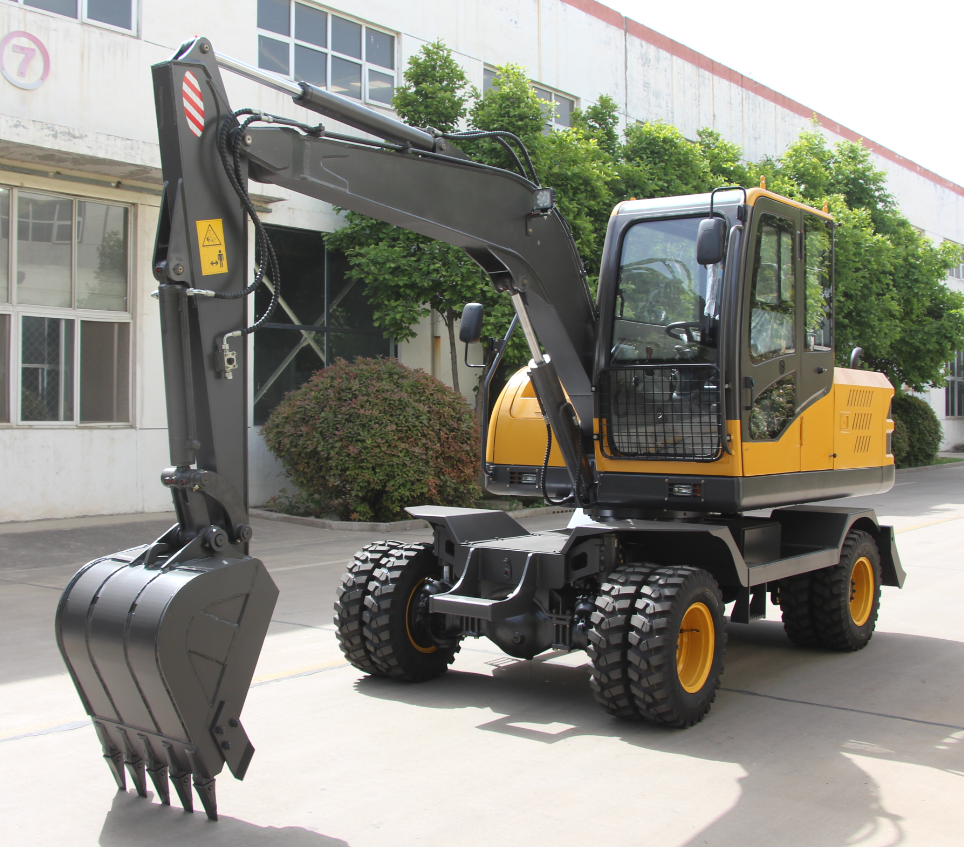 towable excavator 6 ton wheel digger backhoe