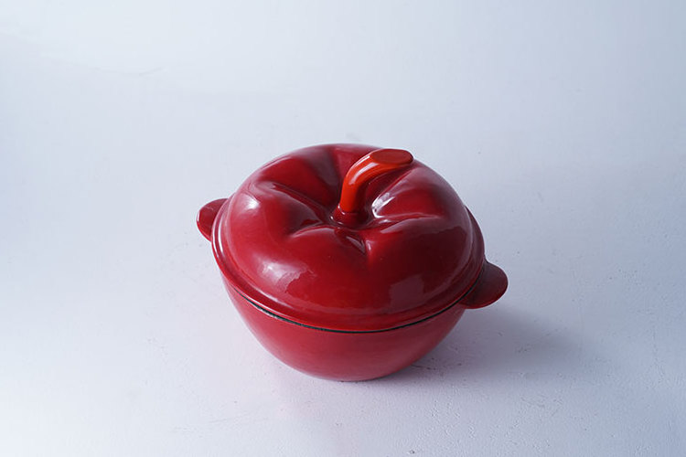 Hot sale OEM OEM cookware food safty material lovely pumpkin design red cast iron enamel soup casserole pot with handle lid