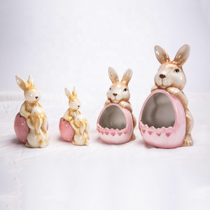 1Pcs Ceramics Easter Bunny Cookie Jar Pastel Pink Canister With Easter Egg Basket Decorative Easter Holiday Ceramic Cookie Jar