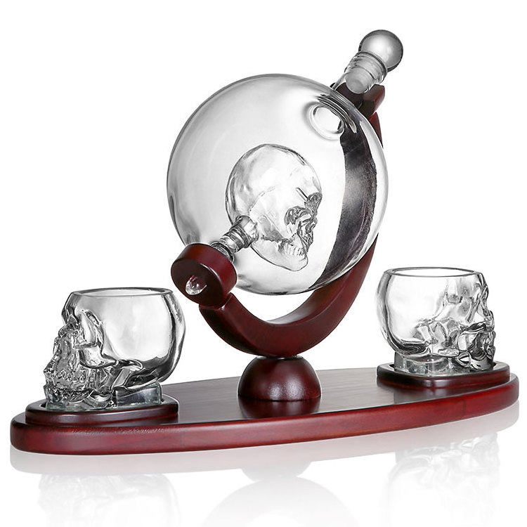 New Product Glass Globe Skeleton Decanter Whiskey Decanter With 2 Glasses And Wooden Base