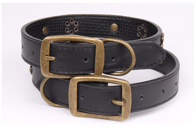 2023 Wholesale High-Quality First-Layer Leather Material Four-Leaf Clover Collars Designer Luxury Custom Dog Collar