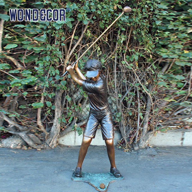 Wondecor  Custom Life Size  A bronze statue of a teenager playing golf