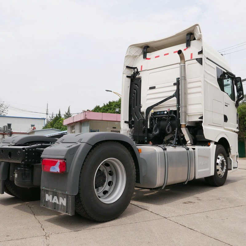 Good Quality And Low Price Man Engine 470HP High Horsepower 4X2 Tractor Truck For Sale