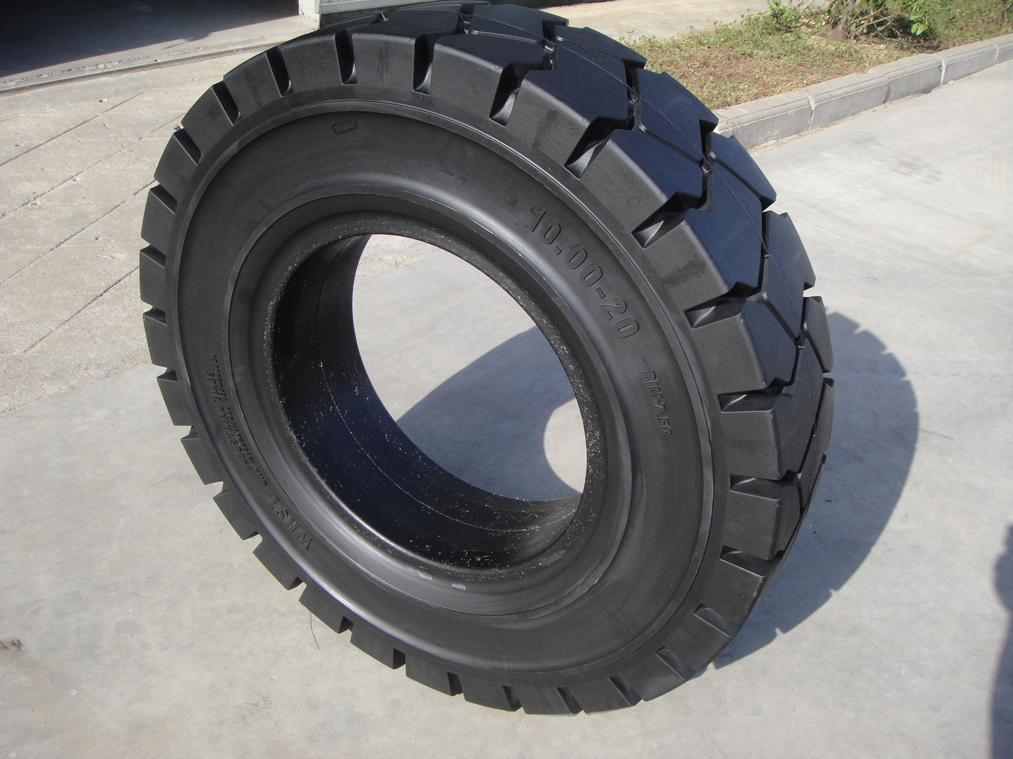 Easy-fit Bullet Proof 10.00-20 Solid Rubber Tyres For Trailers, llantas de 10.00 20nhs