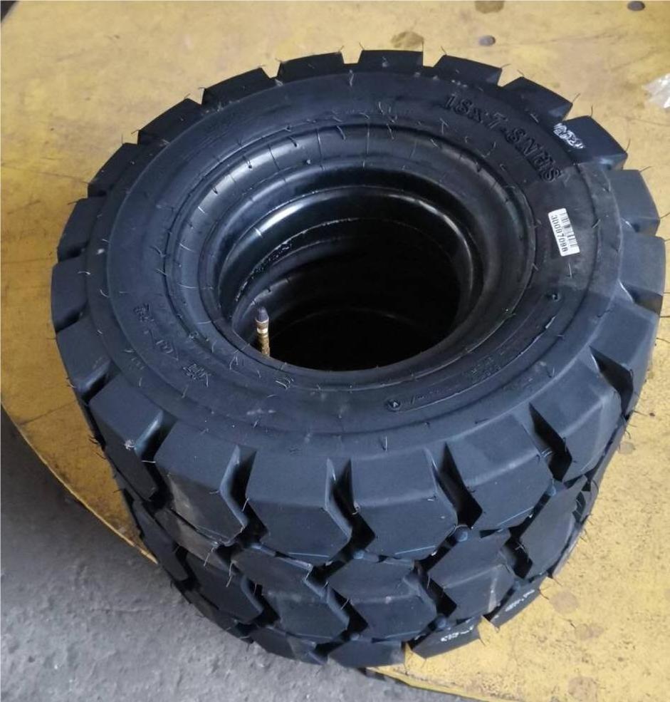 Yale 30 3T forklift parts forklift tires 7.00-12 18x7-8 4.33R  industrial tire for forklift solid tire rubber pneu