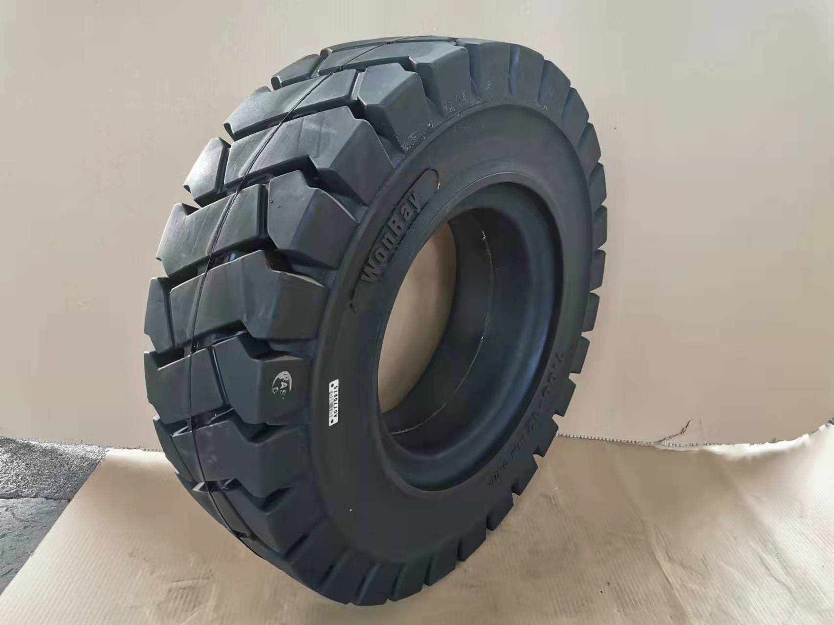 70012 solid forklift tire material handling equipment parts 700 x 12 solid tire for forklift