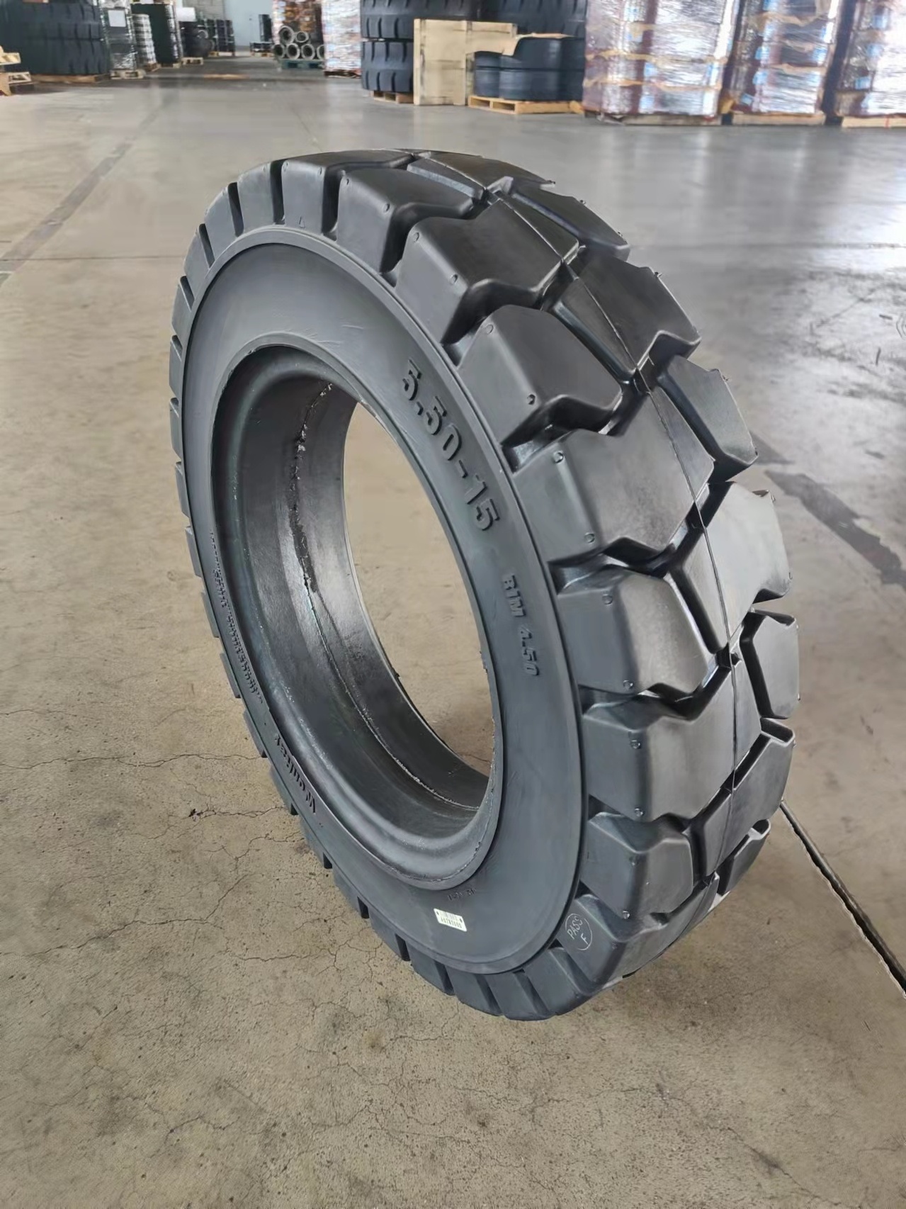 Wholesale lift truck tire 6.00-9 600-9 600x9 7.00-15 700x12 5.50-15 solid forklift tires with factory price with rim or not