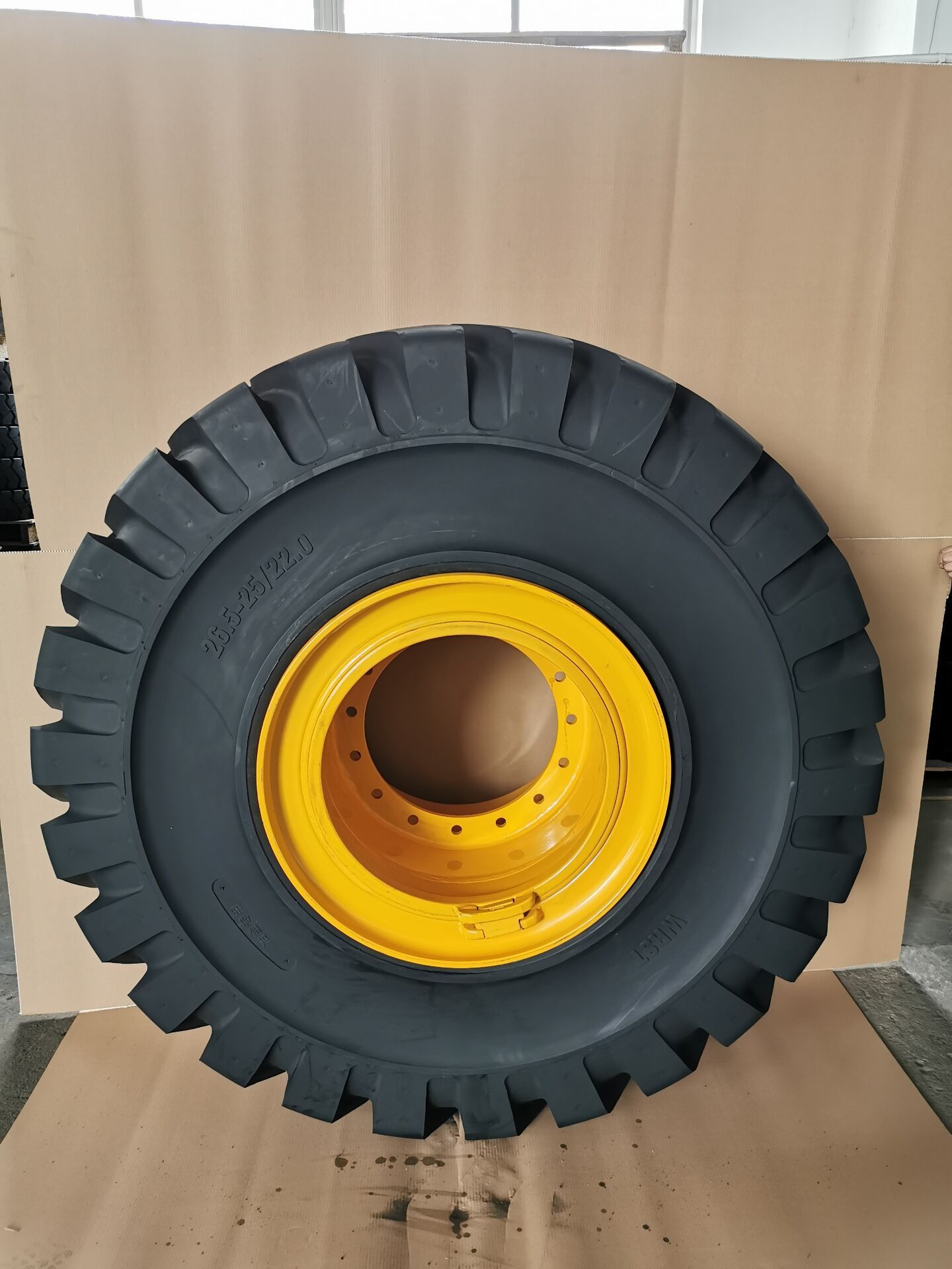 dump truck otr solid tires 23.5-25 17.5-25 20.5-25 26.5-25 29.5-25 for caterpillar