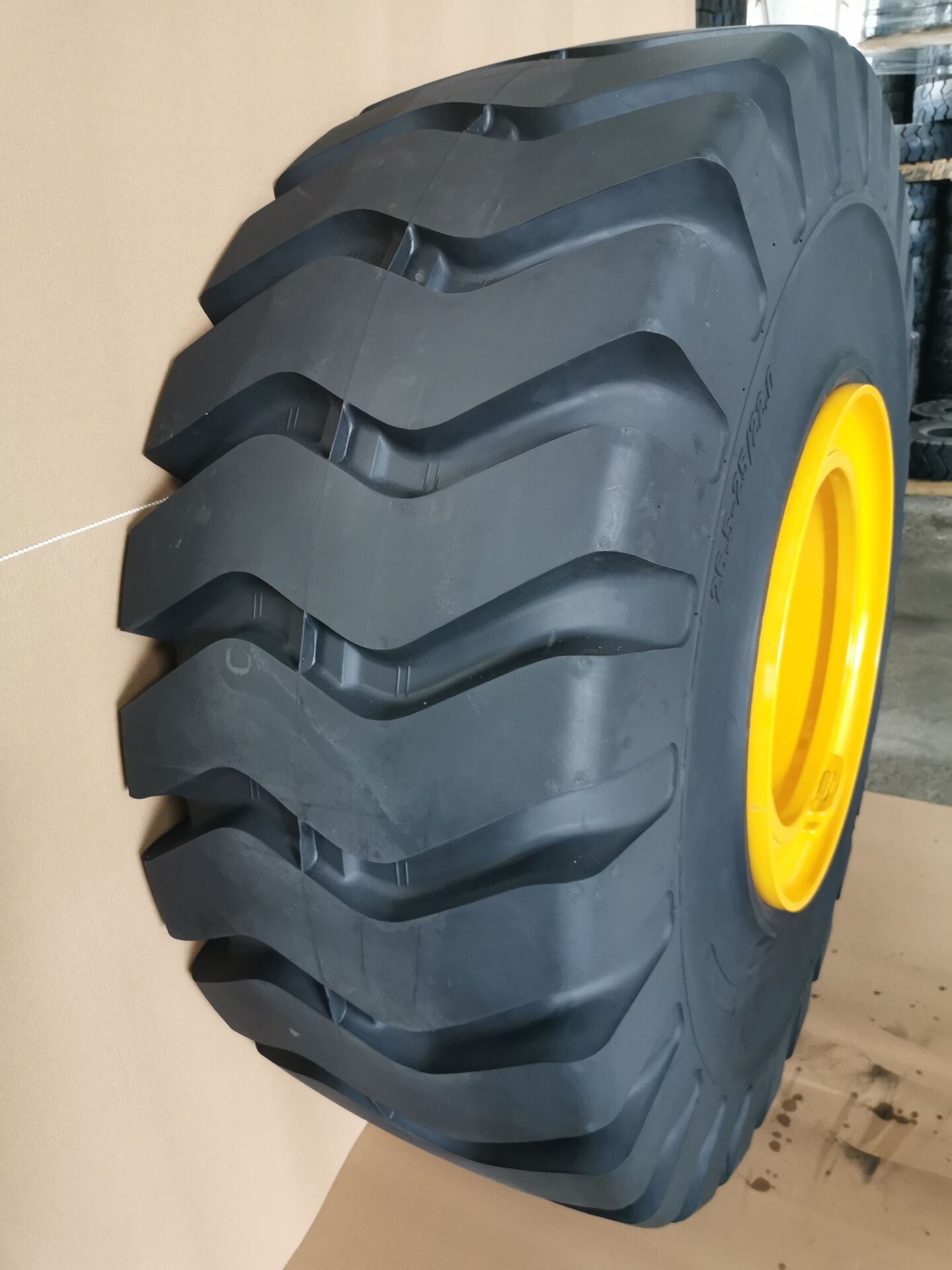 dump truck otr solid tires 23.5-25 17.5-25 20.5-25 26.5-25 29.5-25 for caterpillar