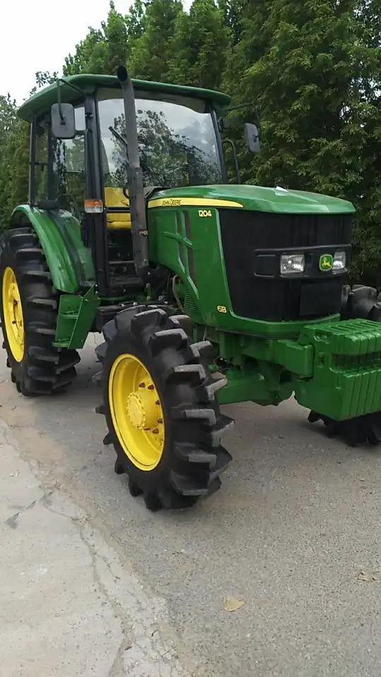 120 hp used farm tractor, JohnnDeere 1204 series, good overall condition  john deeree prices used big tractors sale