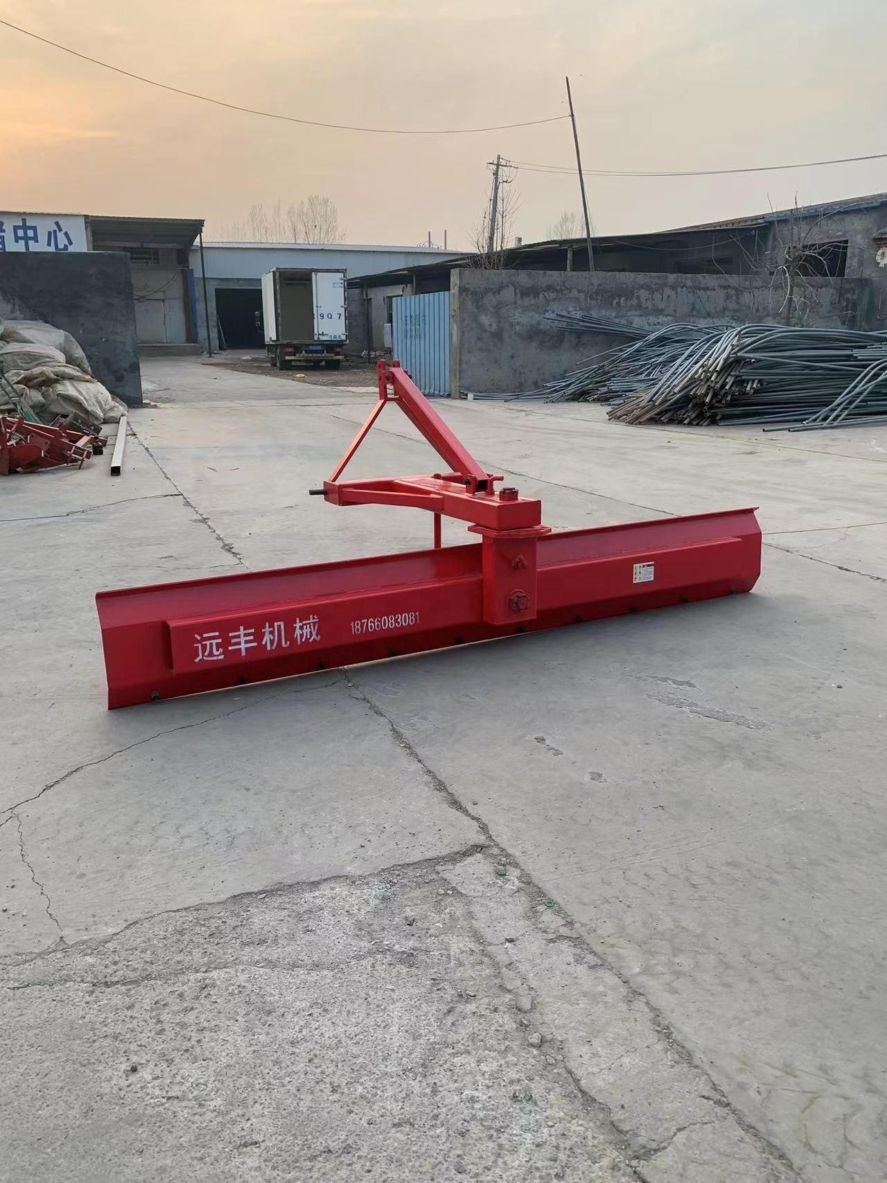 Farm land leveler  box scraper FOR tractor 3 point mounted grader blade OF FRAM EQUIPMENETS MACHINES