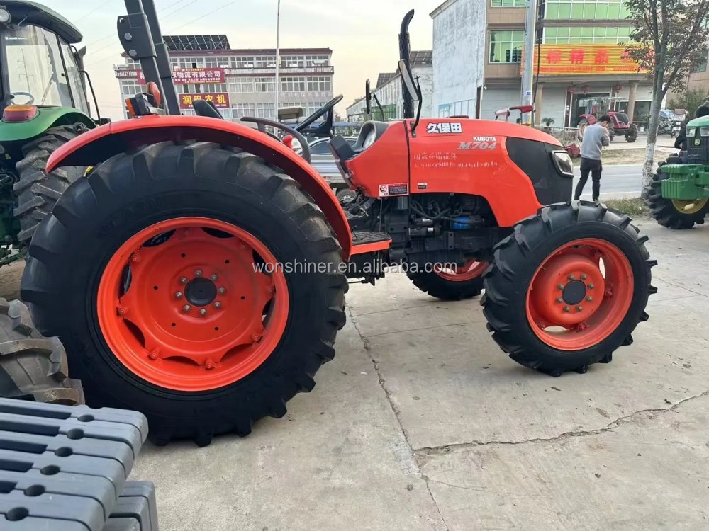 Used Tractor 70hp Kubota M7040 Agricultural Equipment Farm Machinery Wheel Tractor Maquinas Agricolas Japanese Tractors