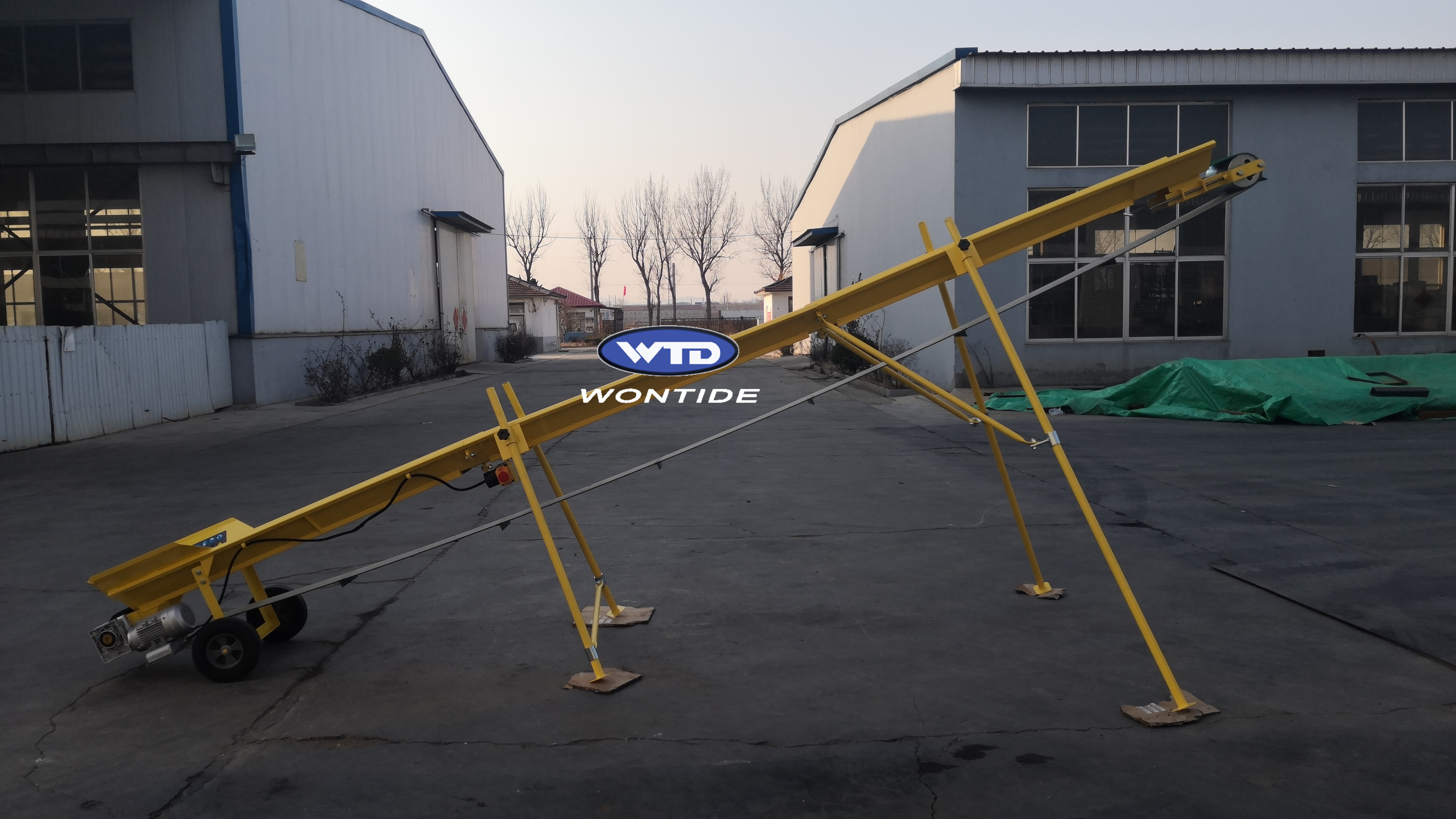 Hot-selling 5Meter gasoline engine wood processor log splitter Conveyor