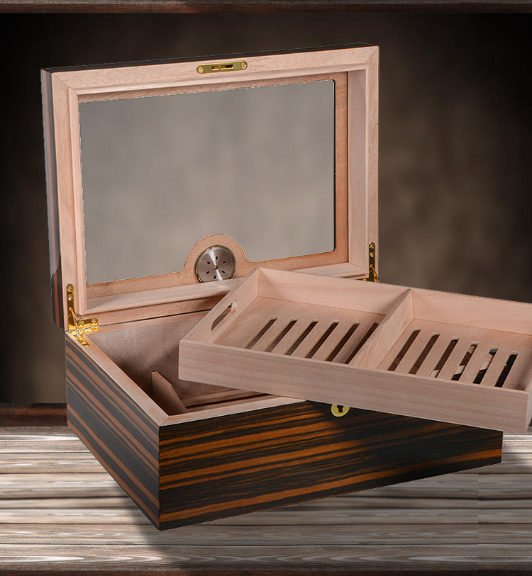 OEM & ODM Custom Cedar Wood Cigar Box Cigar Case with Humidifier Tobacco Accessories Storage Case Wooden Cigar Humidor