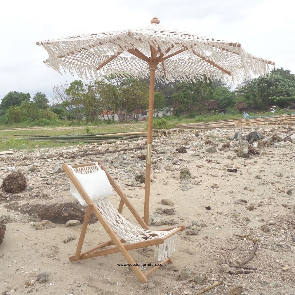 Macrame Yarn Beach Umbrella and Folding Chair with Cushion and Bag for Teak Outdoor Furniture and Beach Hotel Furniture