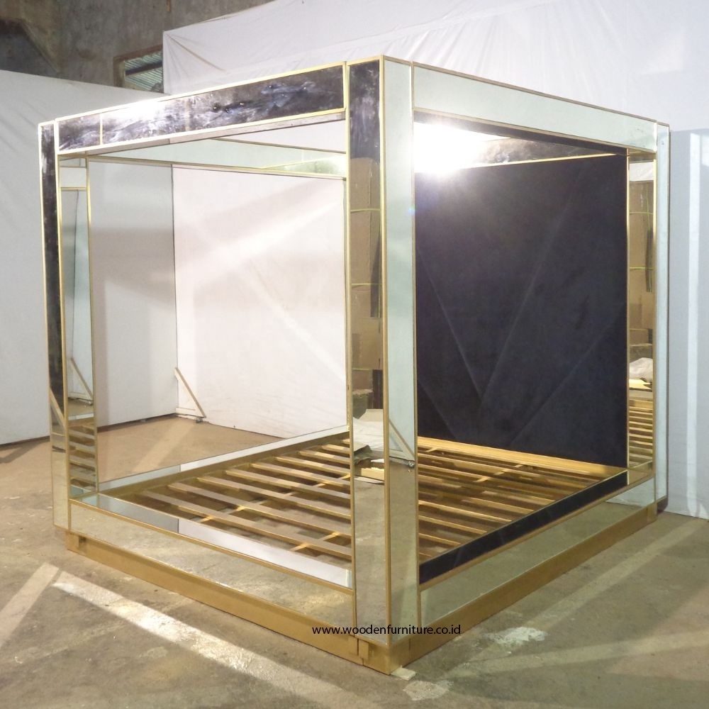 Mirrored Canopy Bed Frame Finished in Glass Panels and Silver Wood for Luxury Modern Bedroom Furniture