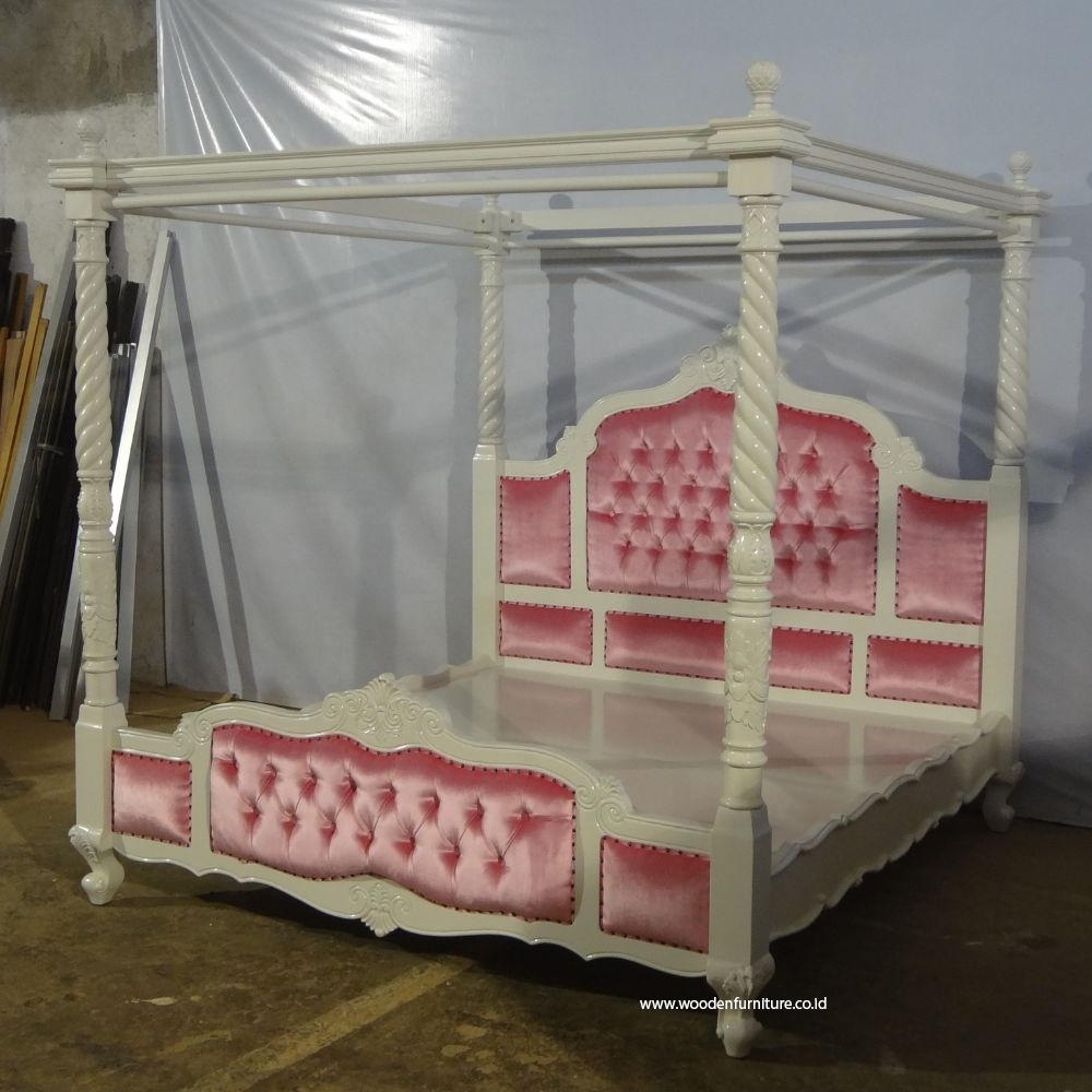 Luxury Canopy Bed in White Painted Wood and Upholstered in Velvet Custom Made for Design Interior of European Bedroom Furniture