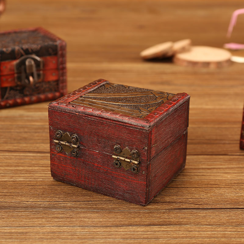 Ever Bright Vintage Custom Logo Mini  Wood Square Jewelry Storage Box Antique Jewelry Packaging Box With Lock