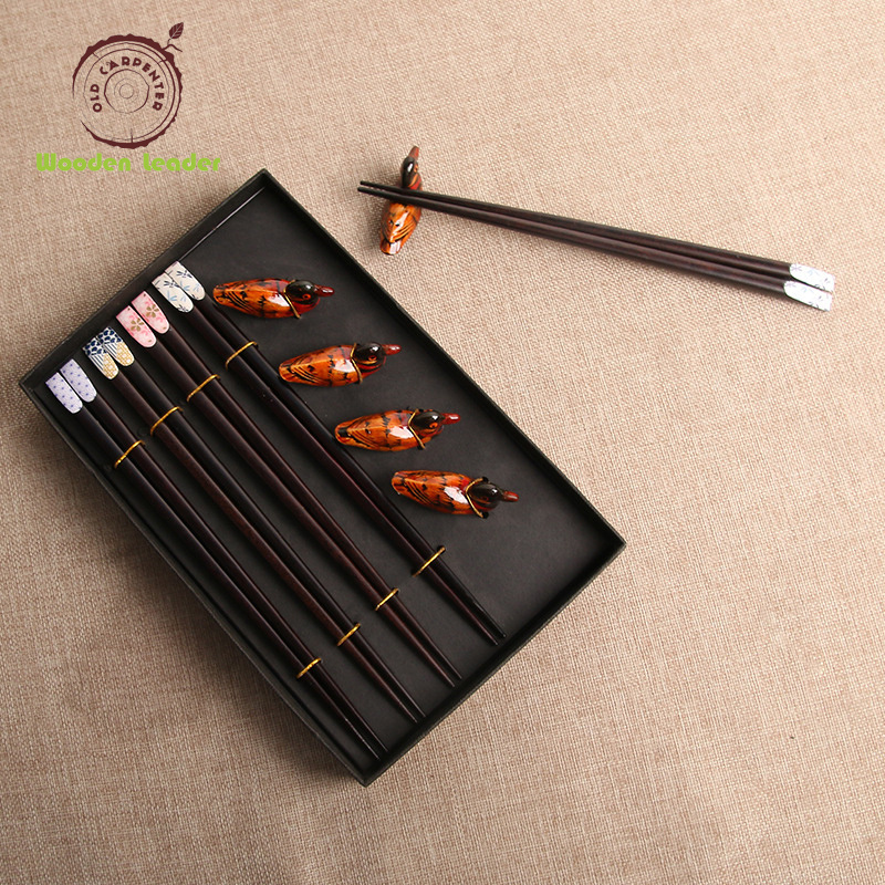 High Quality Japanese Style Gift Set Customized Recycled Eco Healthy Wooden Ramen Sushi Snack Chopstick Set for Eating