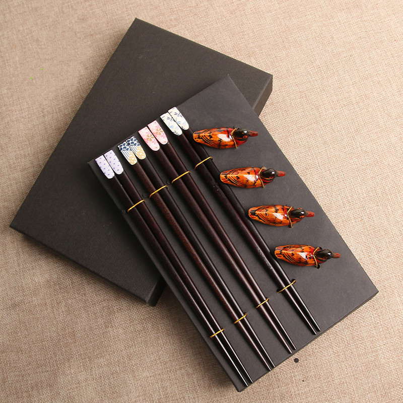 High Quality Japanese Style Gift Set Customized Recycled Eco Healthy Wooden Ramen Sushi Snack Chopstick Set for Eating