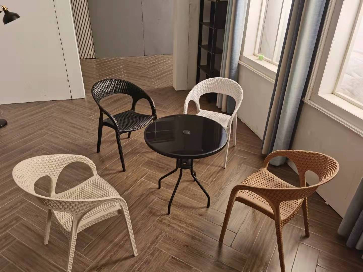 Restaurant furniture pp coffee shop cheap outdoor plastic chairs in black