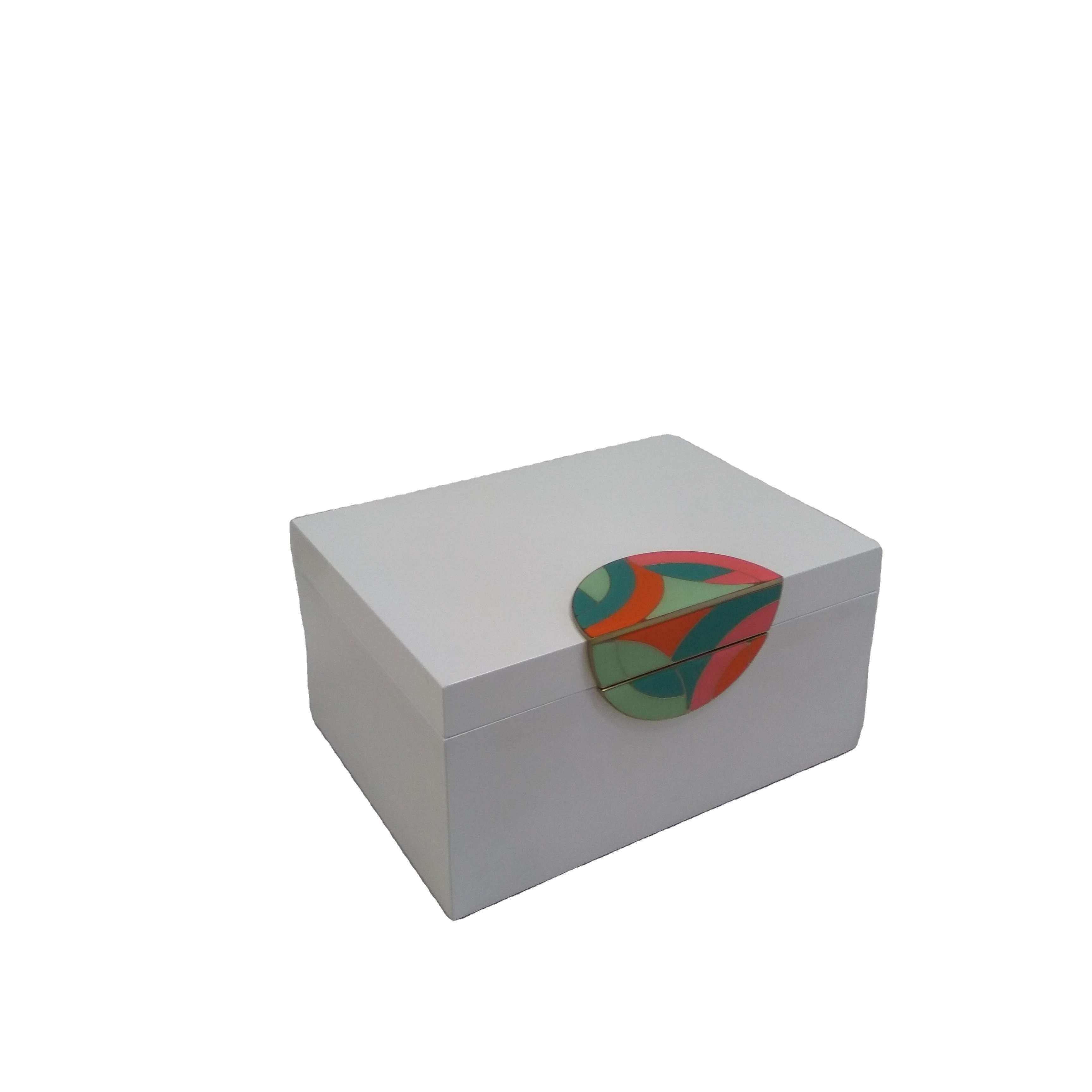 Customized Logo Top Lacquered and Highlighted High Quality Wooden Storage Box White Luxury Jewelry Box Watch Packaging