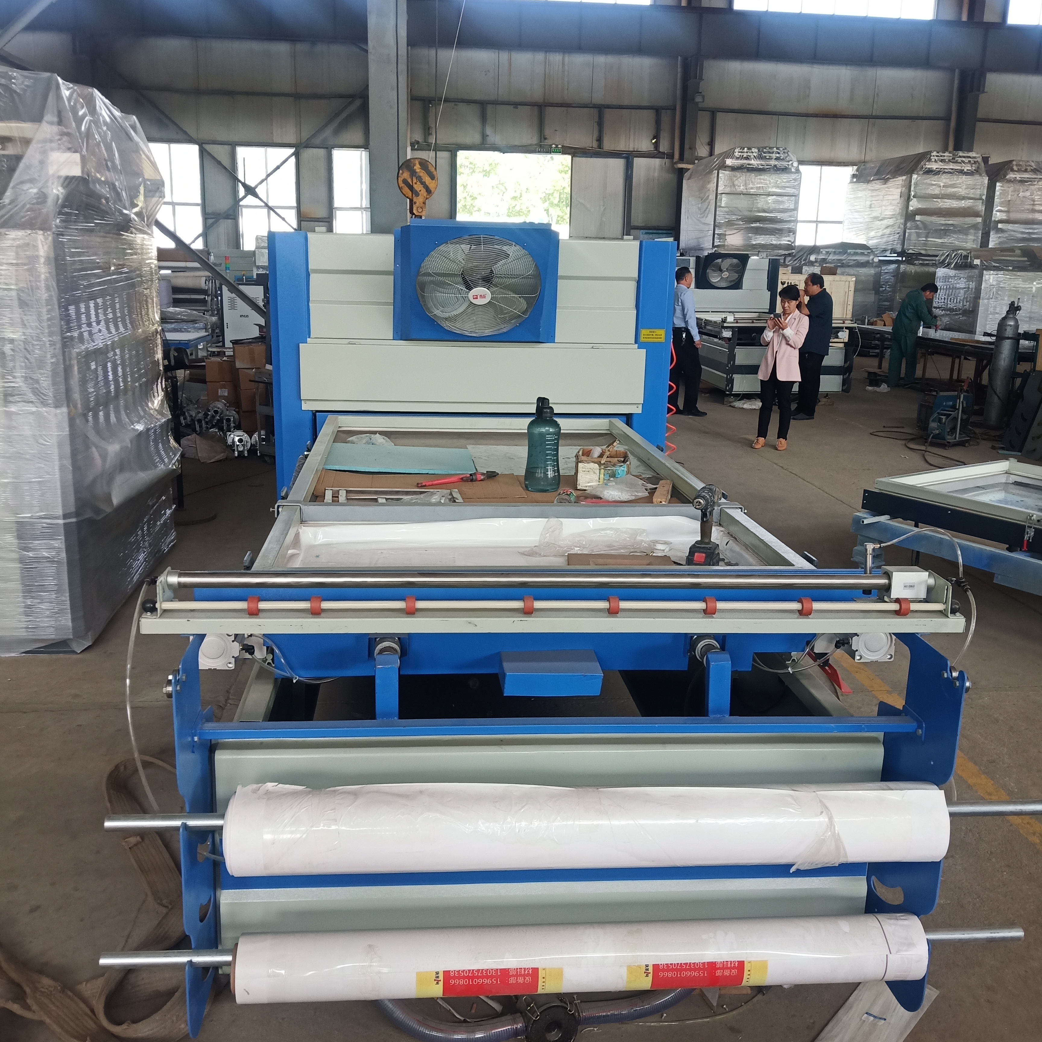 Vacuum Membrane Press Machine Vacuum Laminate Machine For Woodworking With Two Working Tables