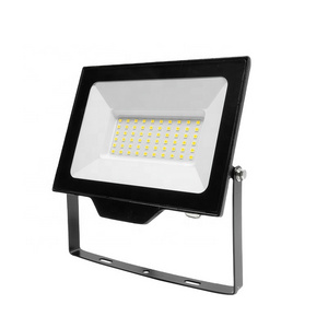 2023 Woojong New Arrival Solar Waterproof  Garden Square IP65 portable led outdoor solar floodlights with good quality