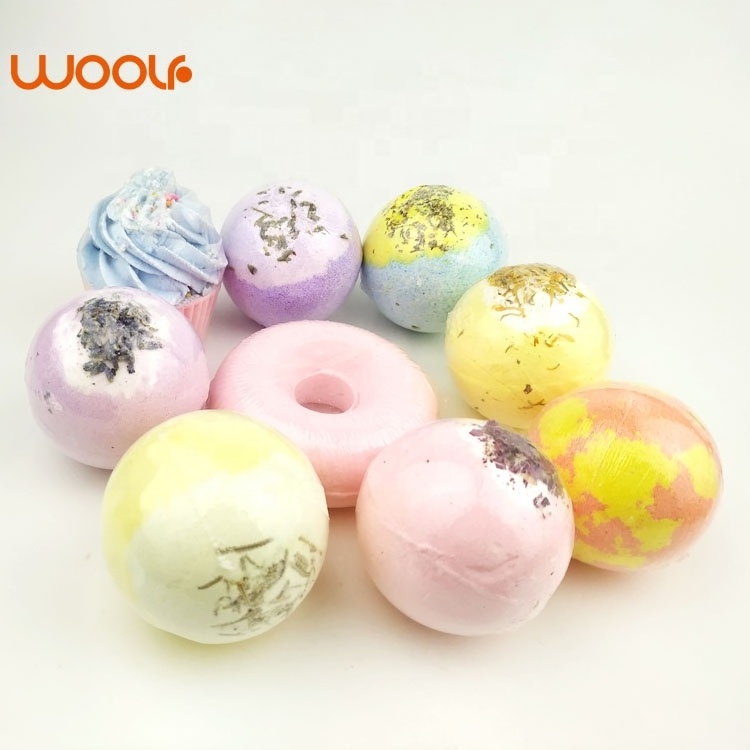 hot selling Wholesale natural bath bomb toys inside Bath Bombs for Kids