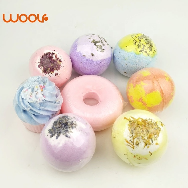 hot selling Wholesale natural bath bomb toys inside Bath Bombs for Kids