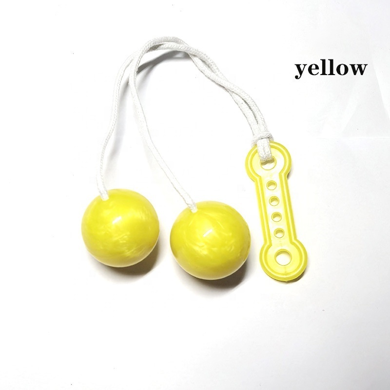 Hot selling plastic click clacker pro clacker balls on a string lato lato toys balls with light for kids