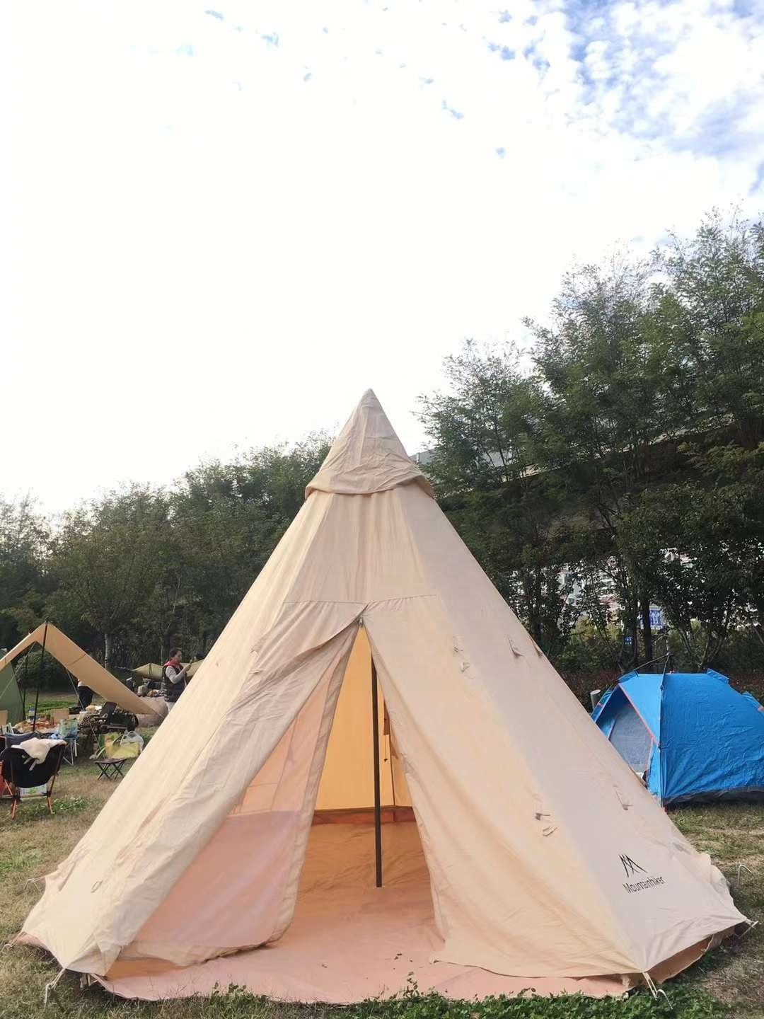 Woqi Breathable Pyramid Canvas Bell Tent Indian Teepee Tent for Family Glamping