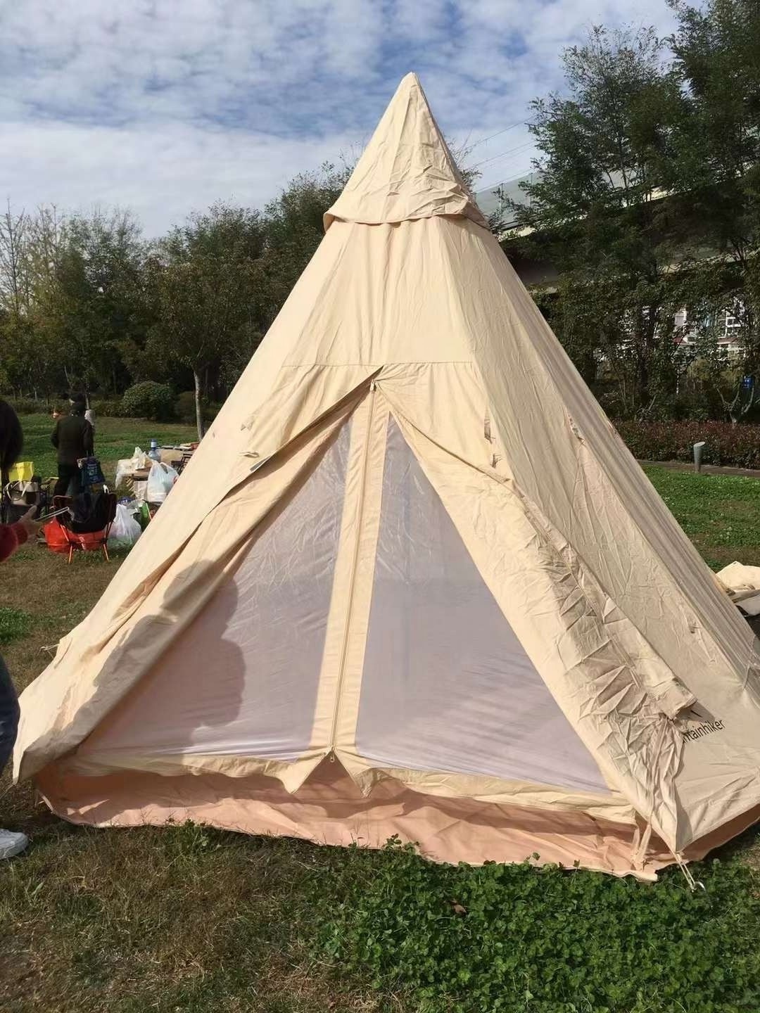 Woqi Breathable Pyramid Canvas Bell Tent Indian Teepee Tent for Family Glamping