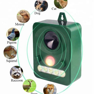 Waterproof Solar Ultrasonic Pest Repeller Insect Repeller Wild Animal Repeller For Orchard Garden