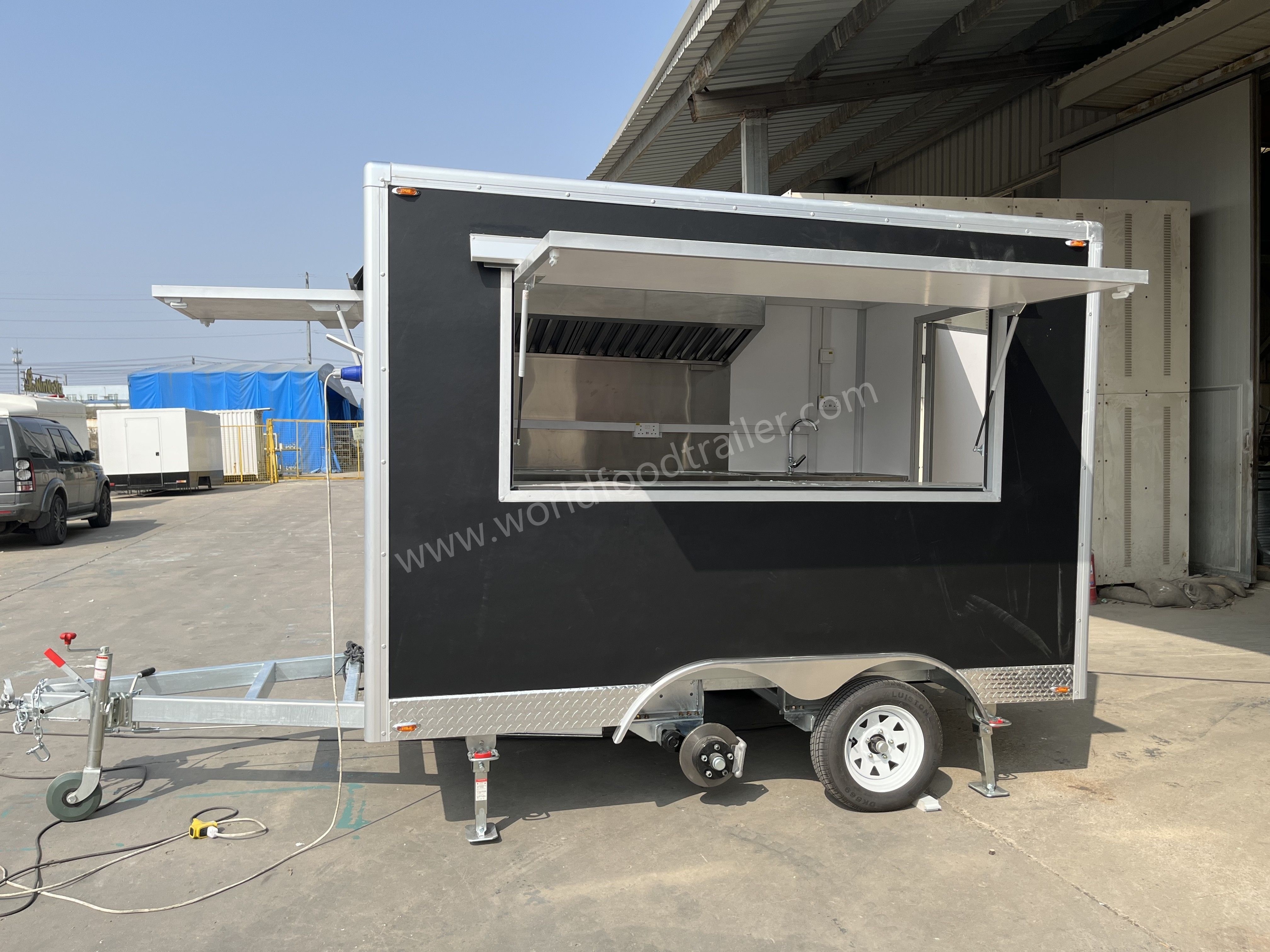 Food Truck / CE Type Approval Catering Trailers Burger Food Van Coffee Bar